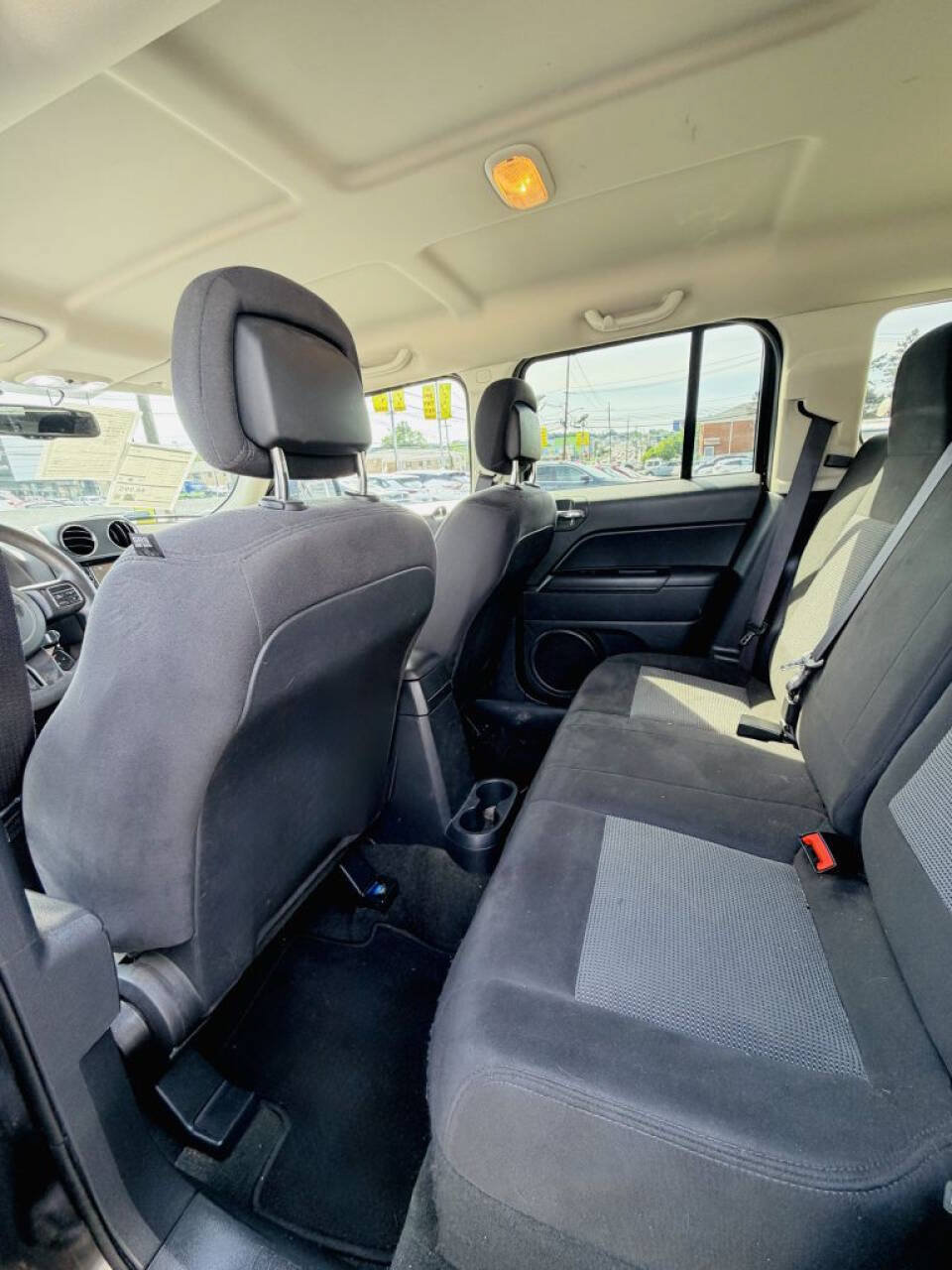 Used 2016 Jeep Patriot Sport w/ Power Value Group AWD/4WD image 17