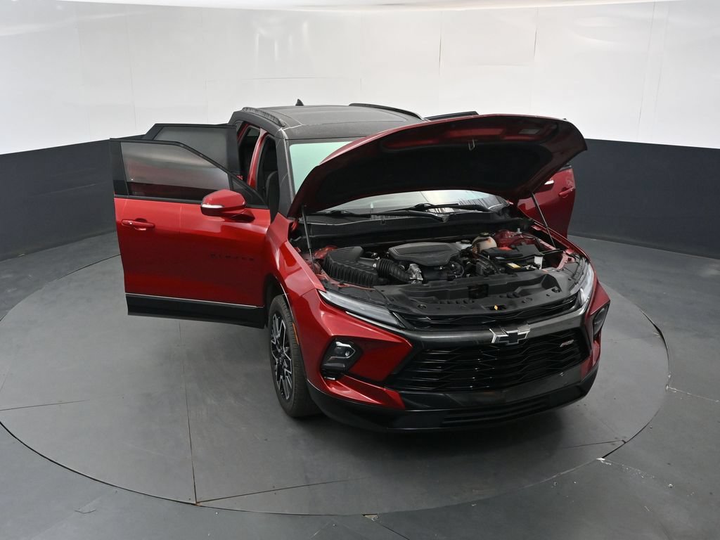 Used 2024 Chevrolet Blazer RS w/ Enhanced Convenience Package AWD/4WD image 17