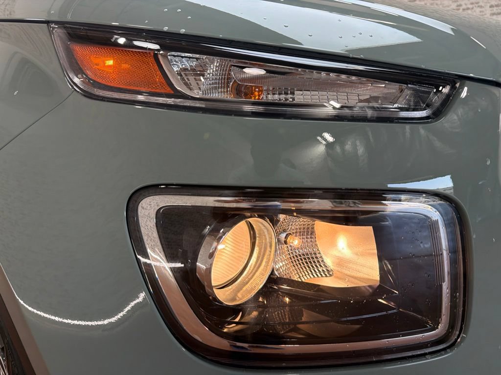 New 2026 Hyundai Venue SEL FWD image 9