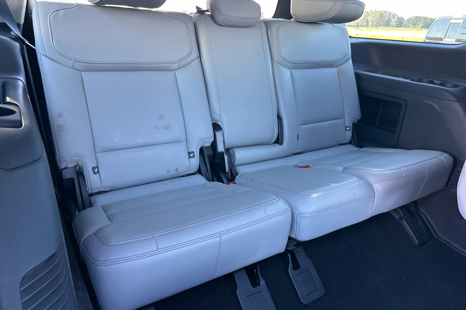 Used 2025 Ford Expedition Active image 14