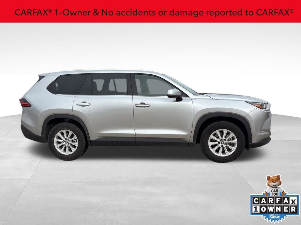 Used 2025 Toyota Grand Highlander AWD image 3