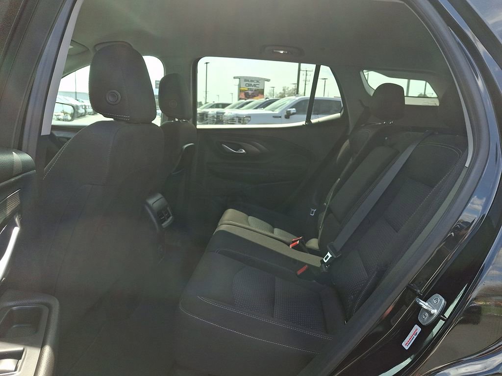 Used 2022 GMC Terrain SLE w/ Driver Convenience Package image 10