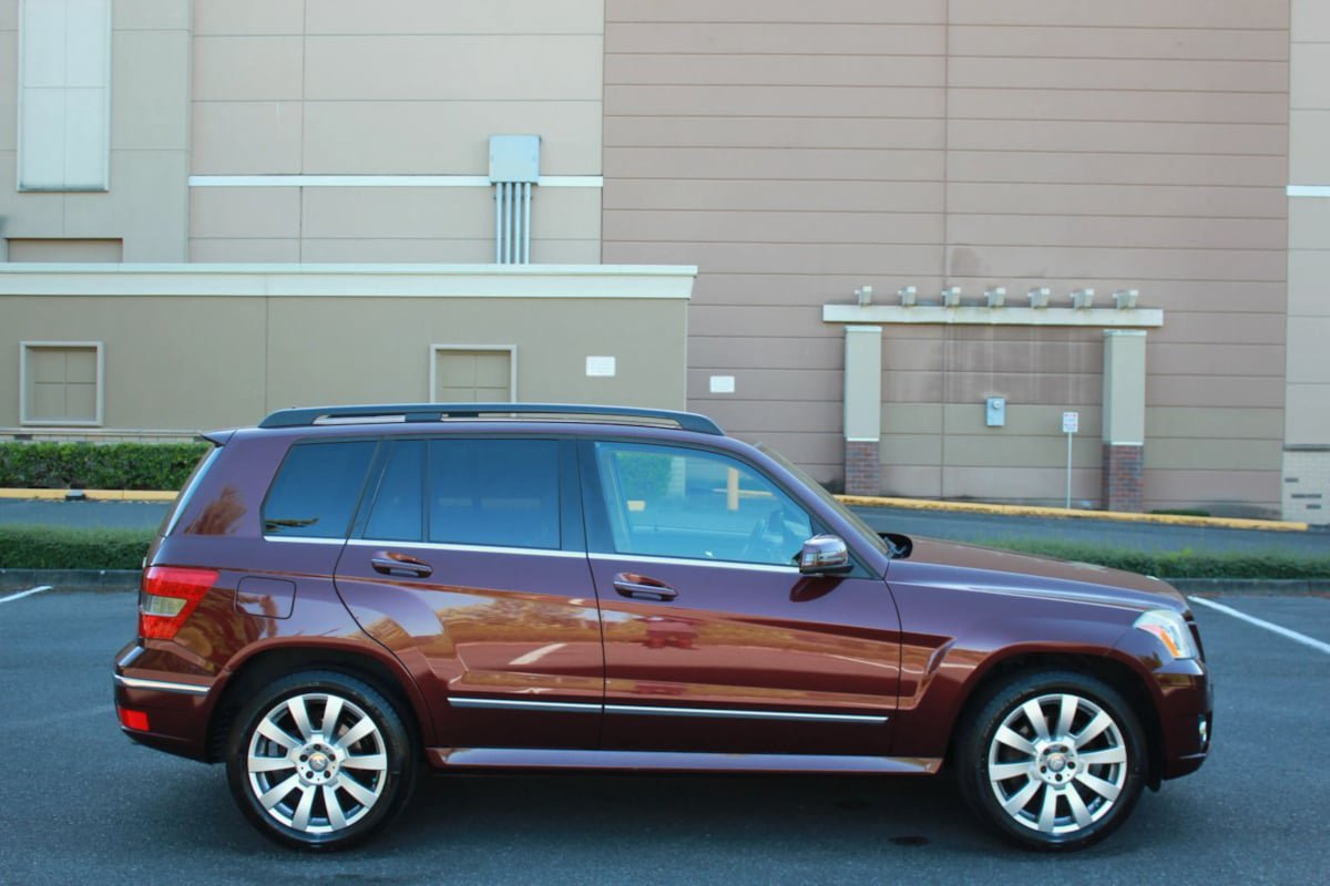 Used 2011 Mercedes-Benz GLK 350 4MATIC image 8