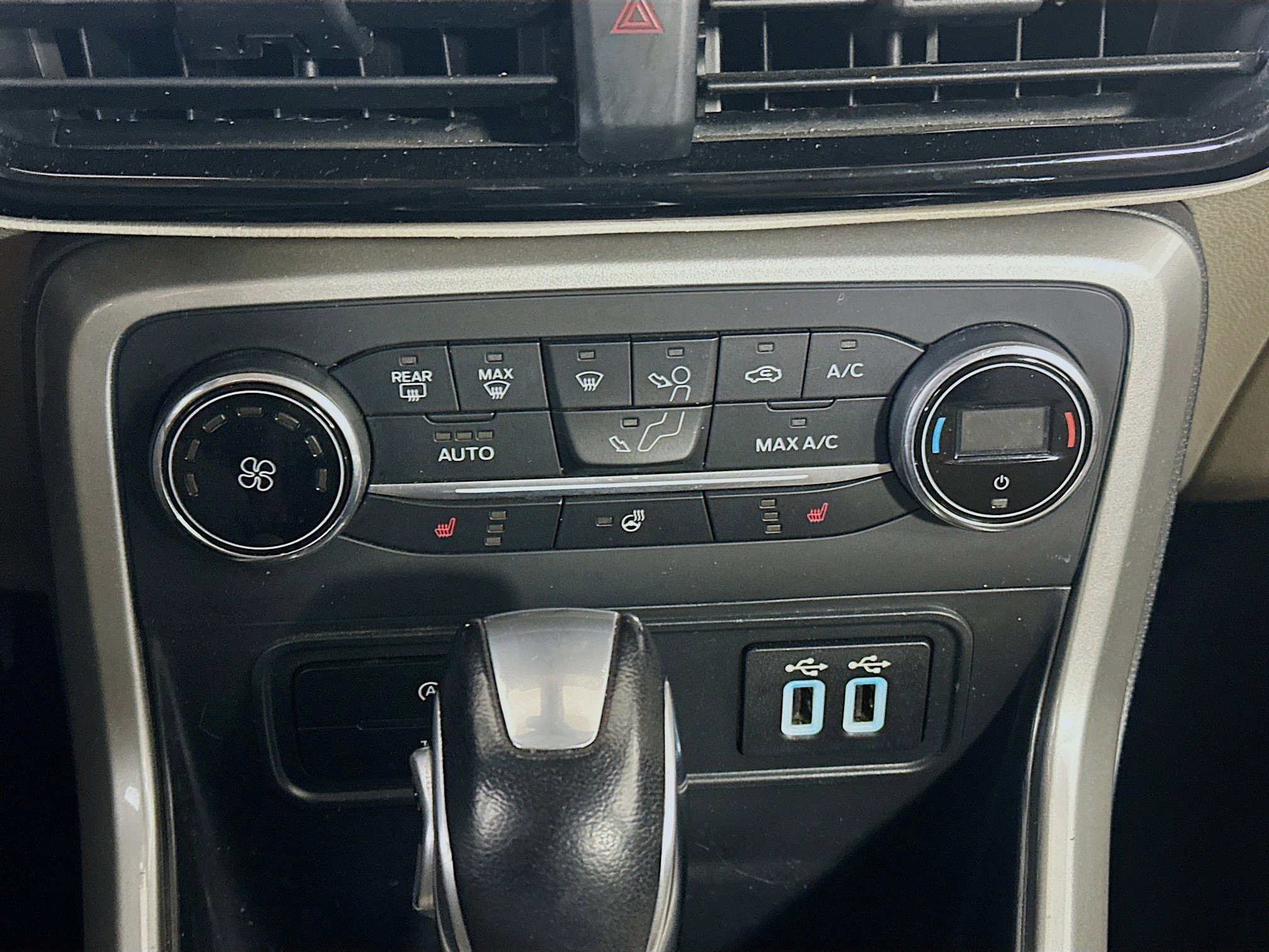 Used 2019 Ford EcoSport Titanium FWD image 24