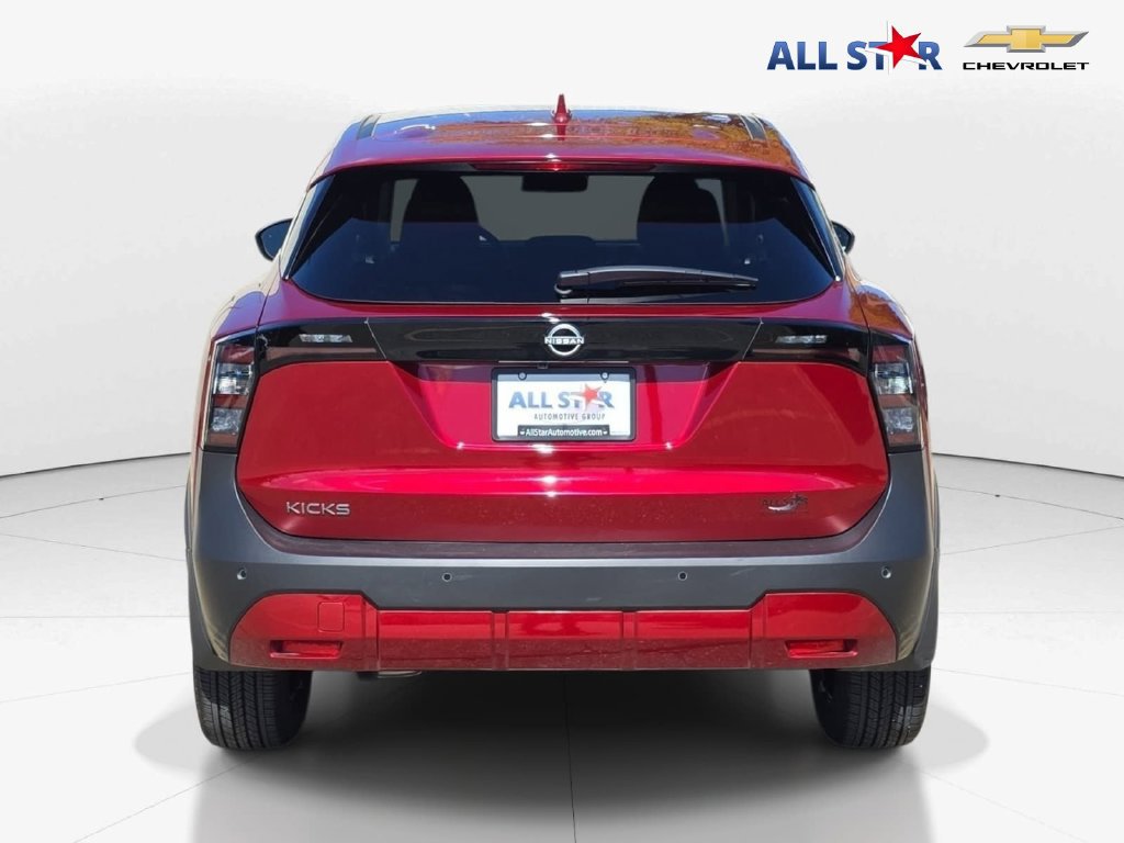Used 2025 Nissan Kicks SV FWD image 4
