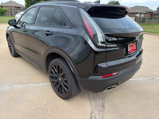 Used 2023 Cadillac XT4 Sport FWD image 3