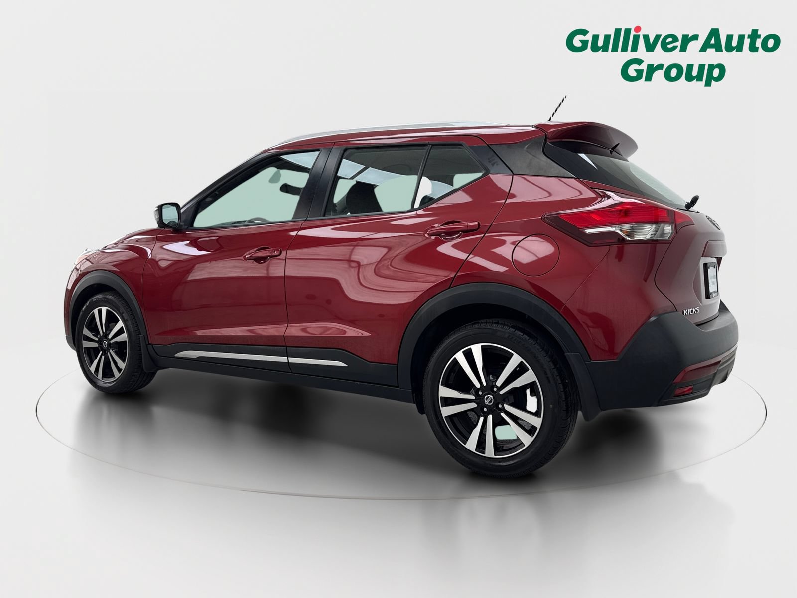 Used 2018 Nissan Kicks SR FWD image 4