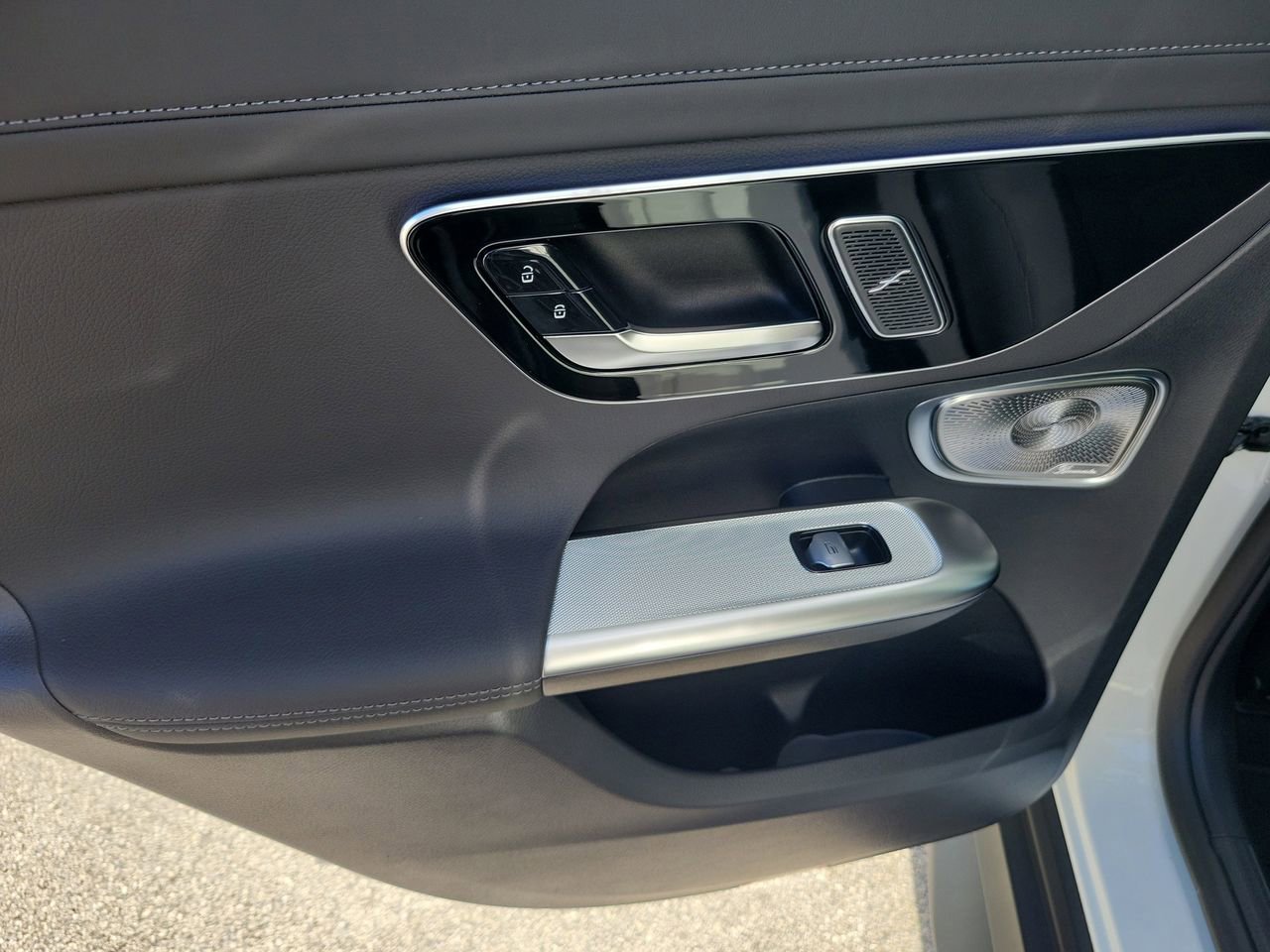 New 2026 Mercedes-Benz GLC 300 image 9