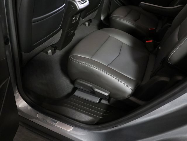 Used 2023 Cadillac XT6 Premium Luxury w/ LPO, Floor Liner Package AWD/4WD image 30