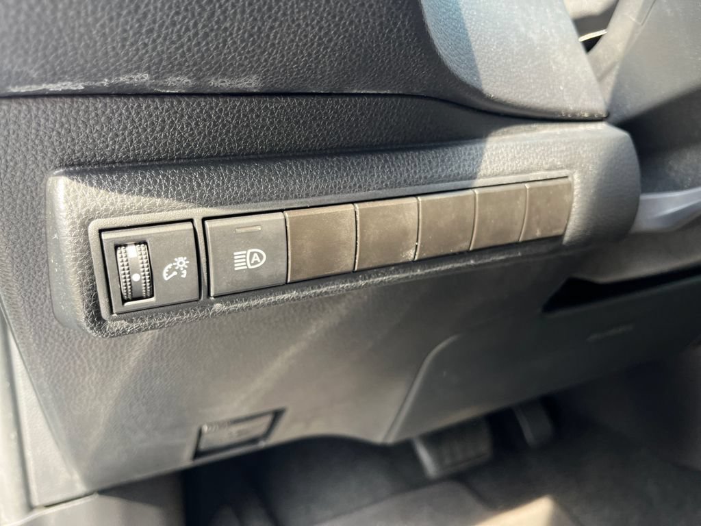 Used 2023 Toyota Corolla LE FWD image 24