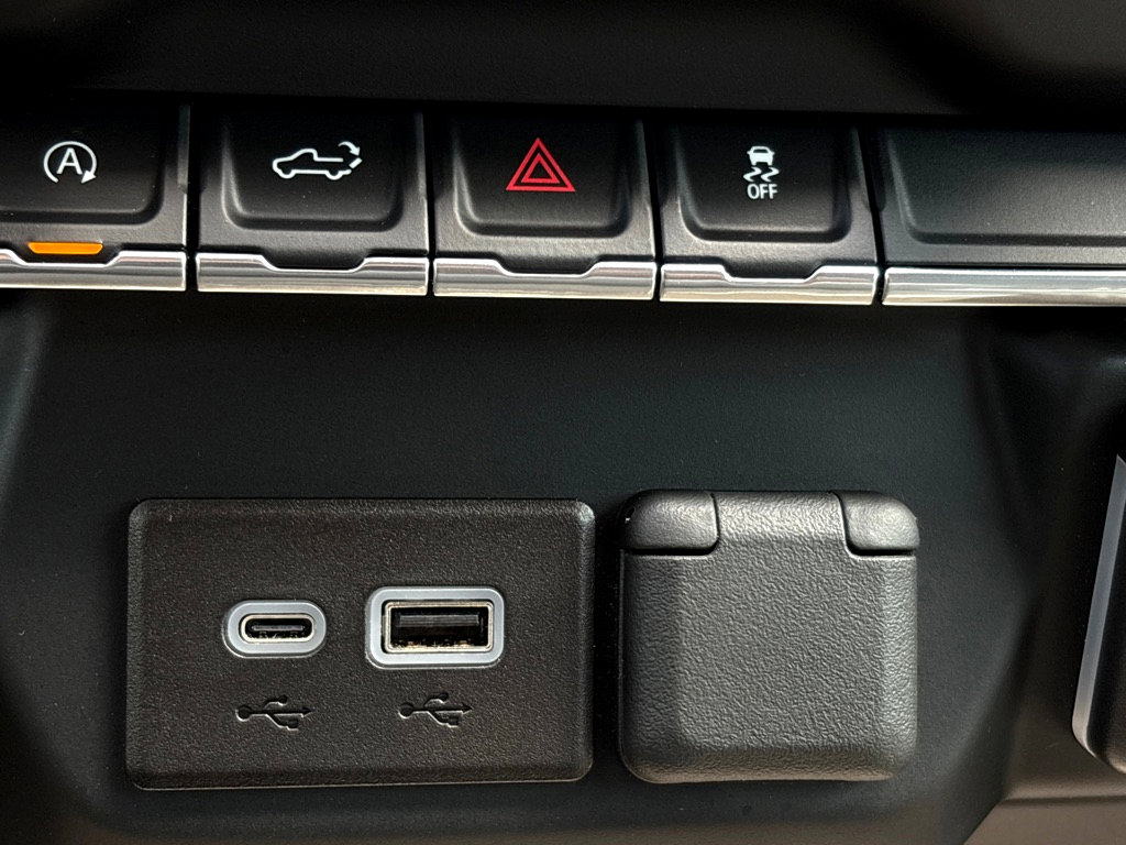 New 2024 Chevrolet Silverado 1500 Custom image 12