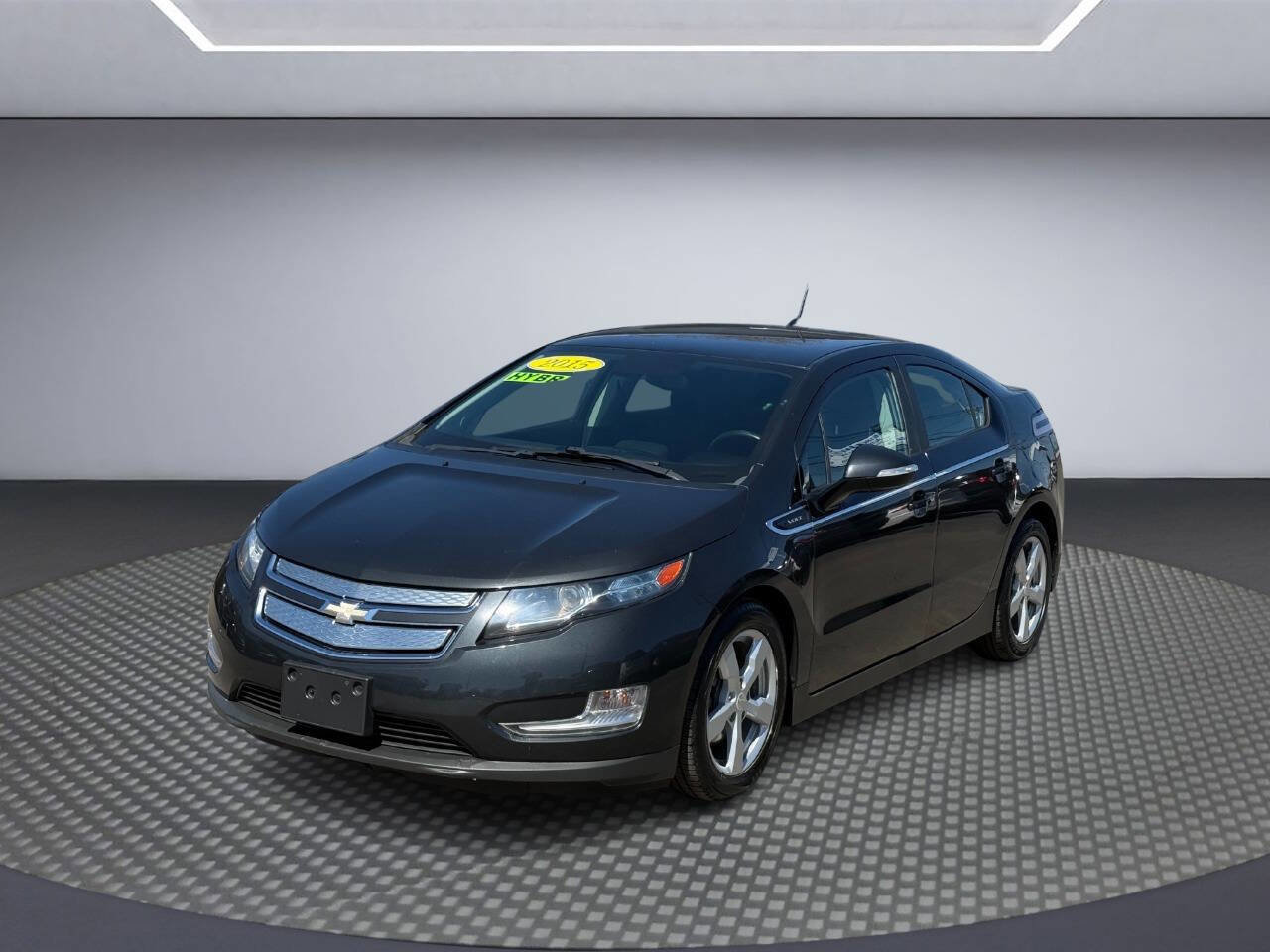 Used 2015 Chevrolet Volt FWD image 3
