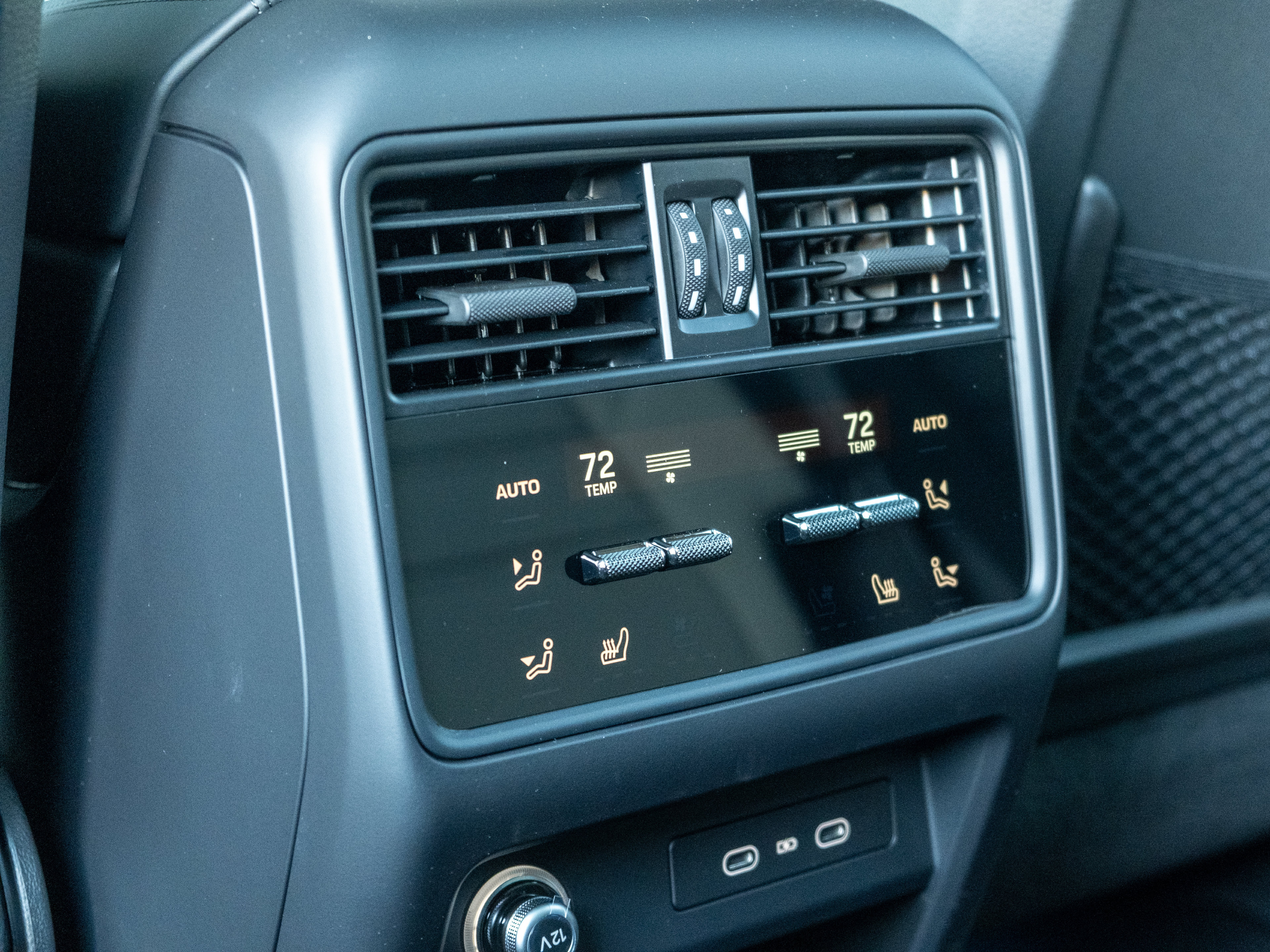 New 2026 Porsche Cayenne GTS AWD/4WD image 46