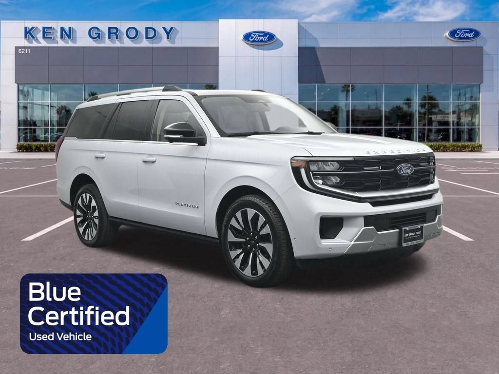 Used 2025 Ford Expedition Platinum w/ Driver's Package AWD/4WD image 1