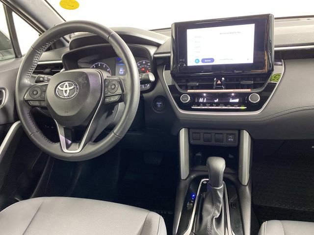 Used 2025 Toyota Corolla Cross AWD Hybrid w/ Moonroof Package image 14