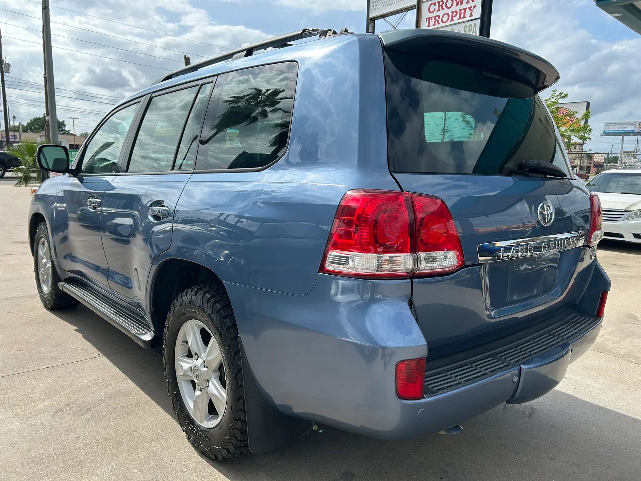 Used 2008 Toyota Land Cruiser AWD/4WD image 3