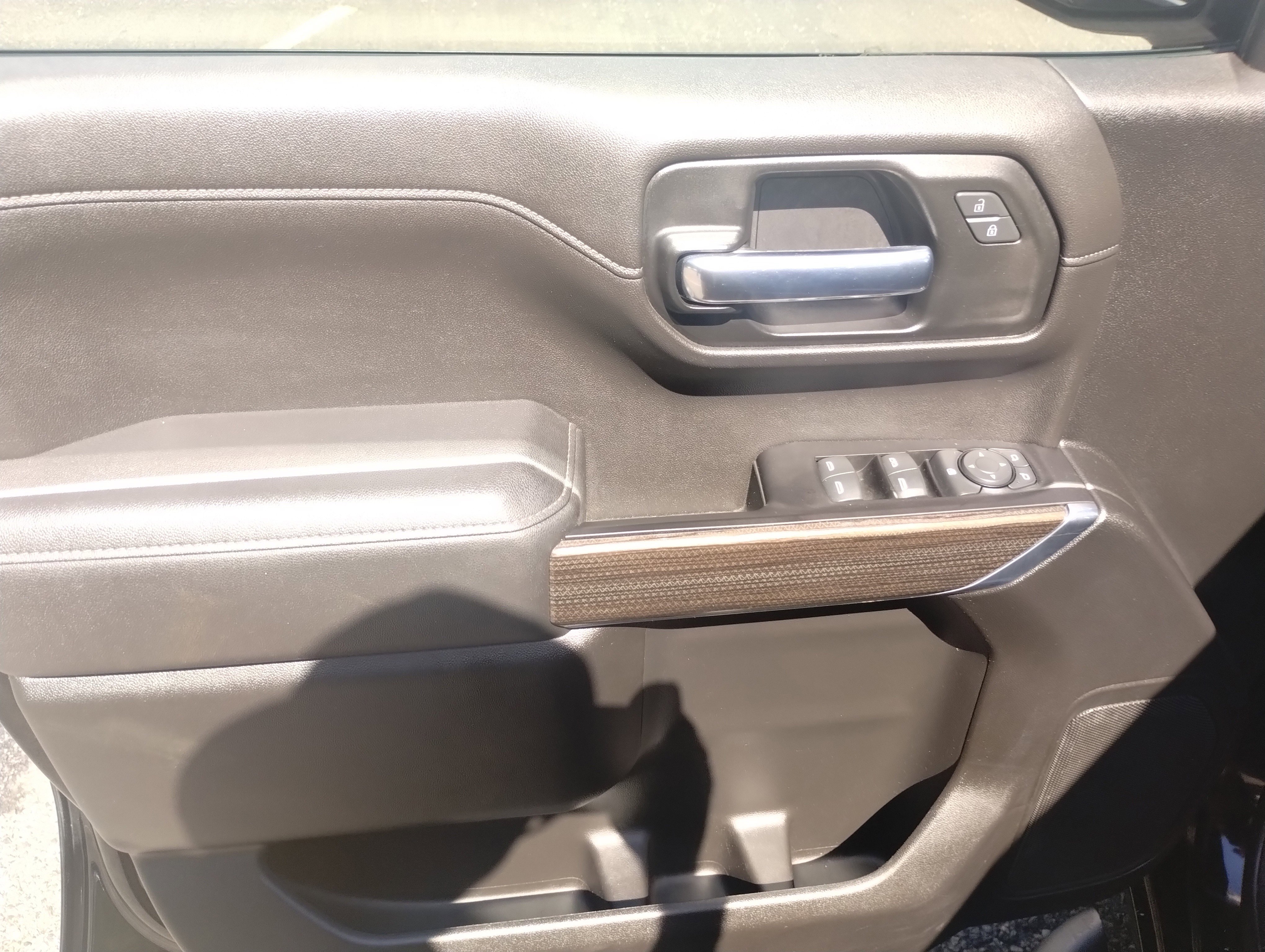 Used 2022 Chevrolet Silverado 1500 RST w/ Rally Edition image 10