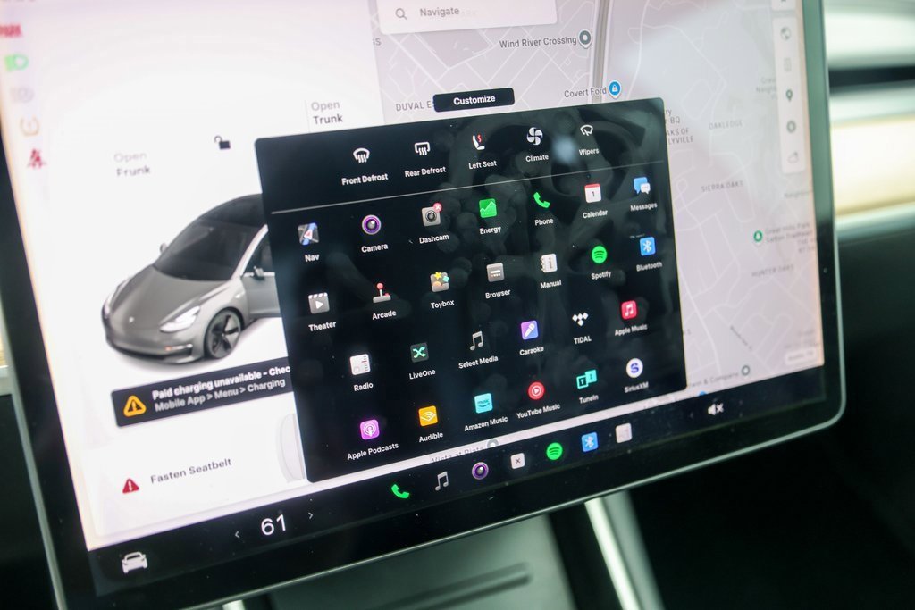 Used 2018 Tesla Model 3 Long Range image 17