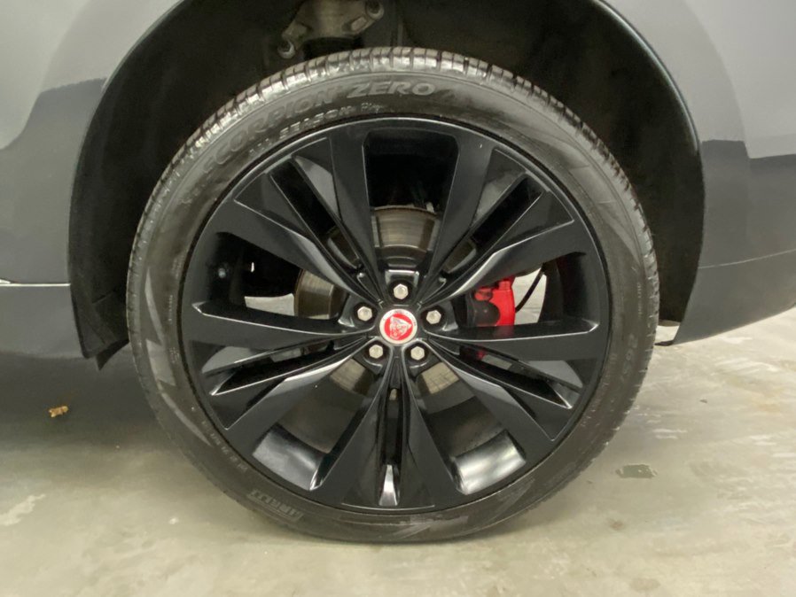 Used 2019 Jaguar F-PACE S image 17