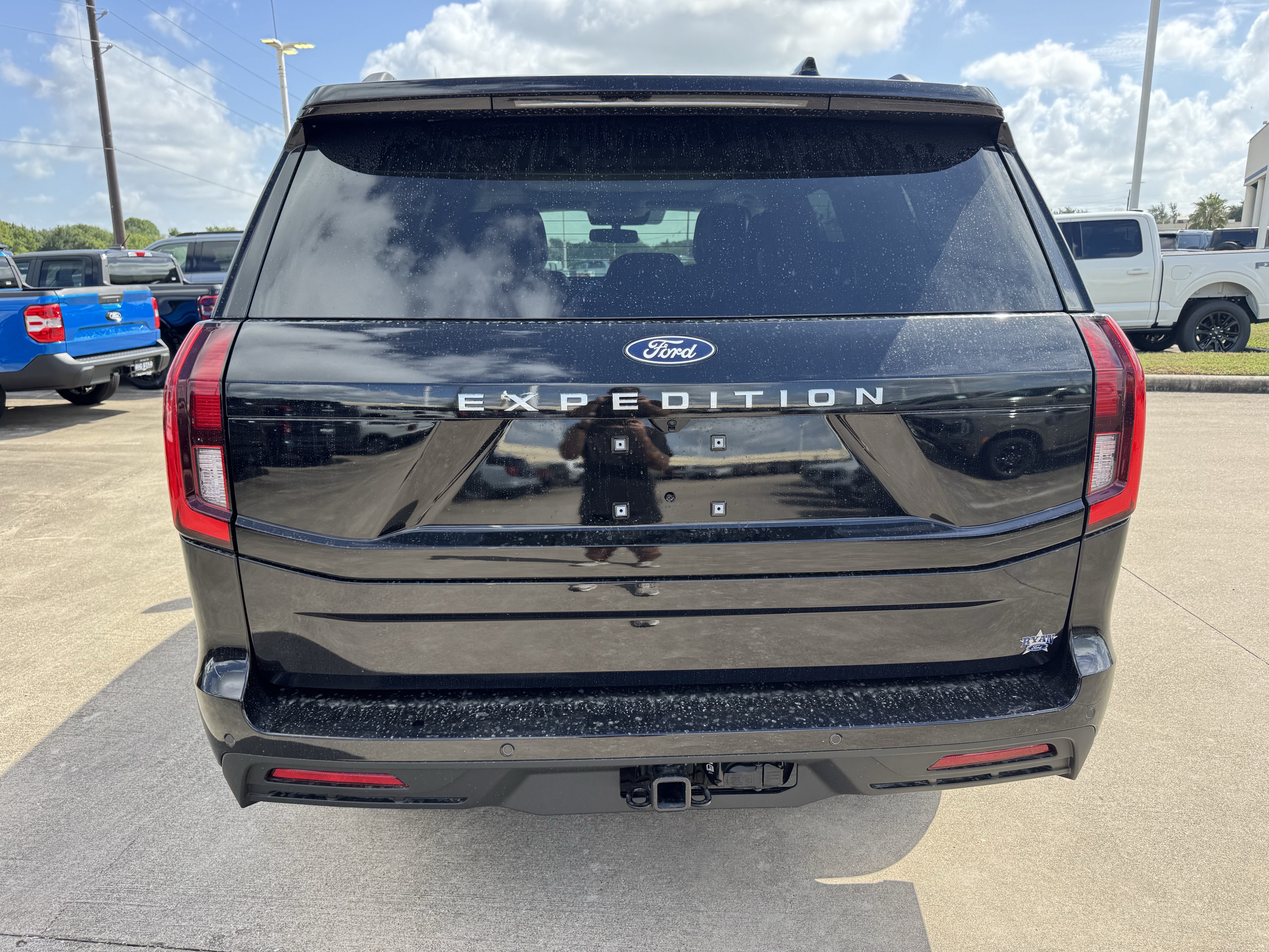 New 2027 Ford Expedition Active RWD image 7