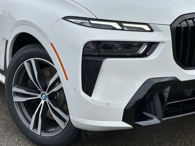 New 2026 BMW X7 xDrive40i image 2