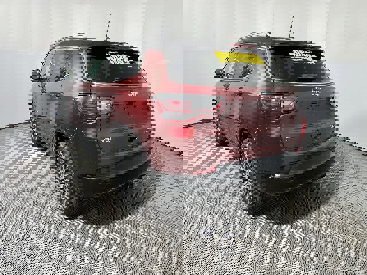 Used 2022 Jeep Compass Limited w/ Elite Group image 6