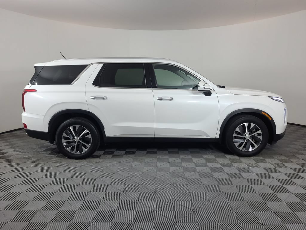 Used 2020 Hyundai Palisade SEL w/ Winter Weather Package AWD/4WD image 2