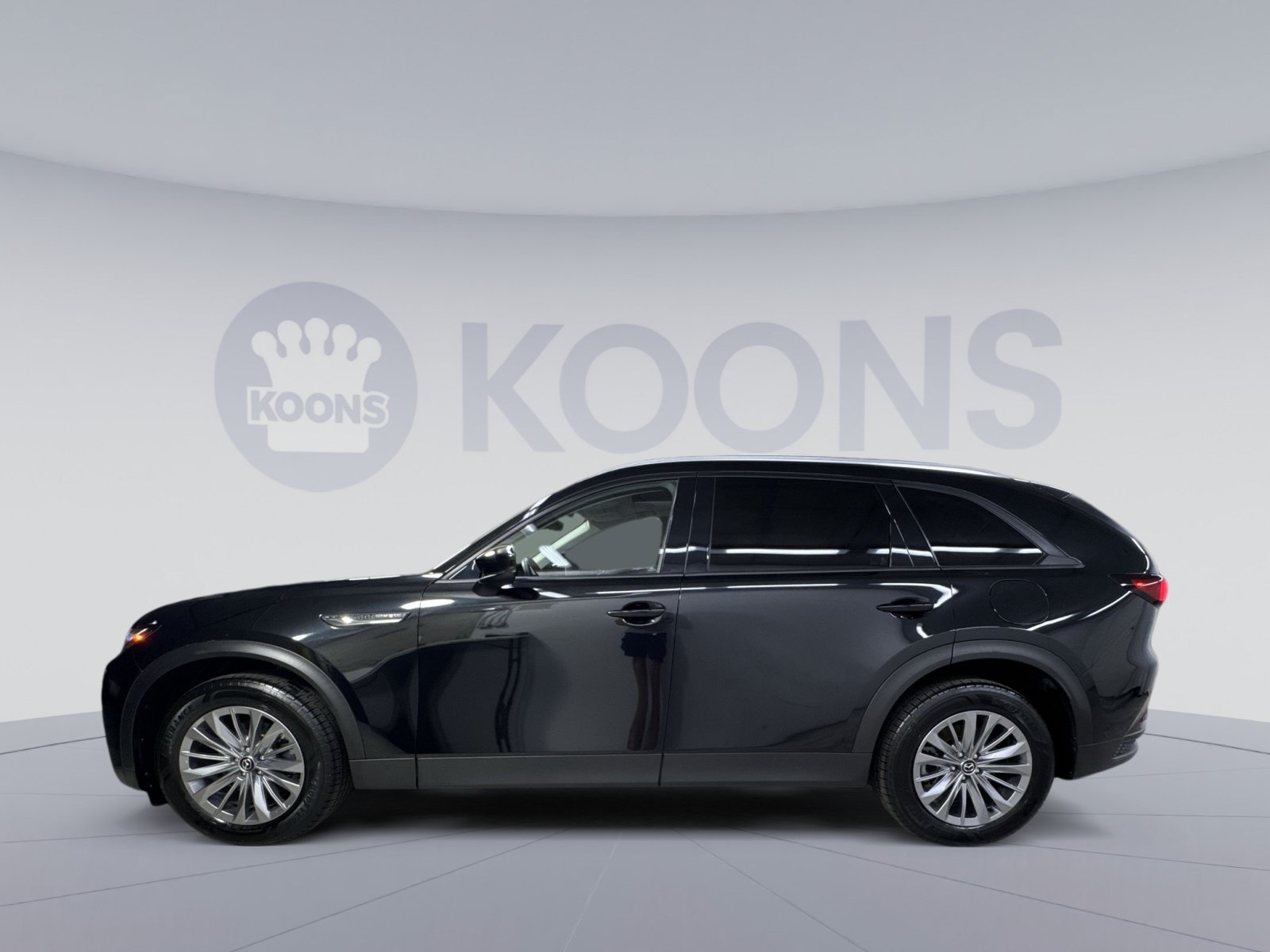 Used 2024 MAZDA CX-90 Plug-In Hybrid w/ Preferred AWD/4WD image 17