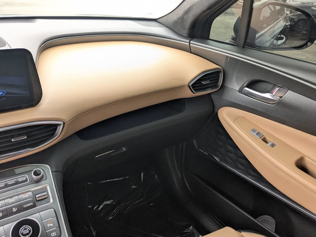 Used 2023 Hyundai Santa Fe Calligraphy FWD image 4