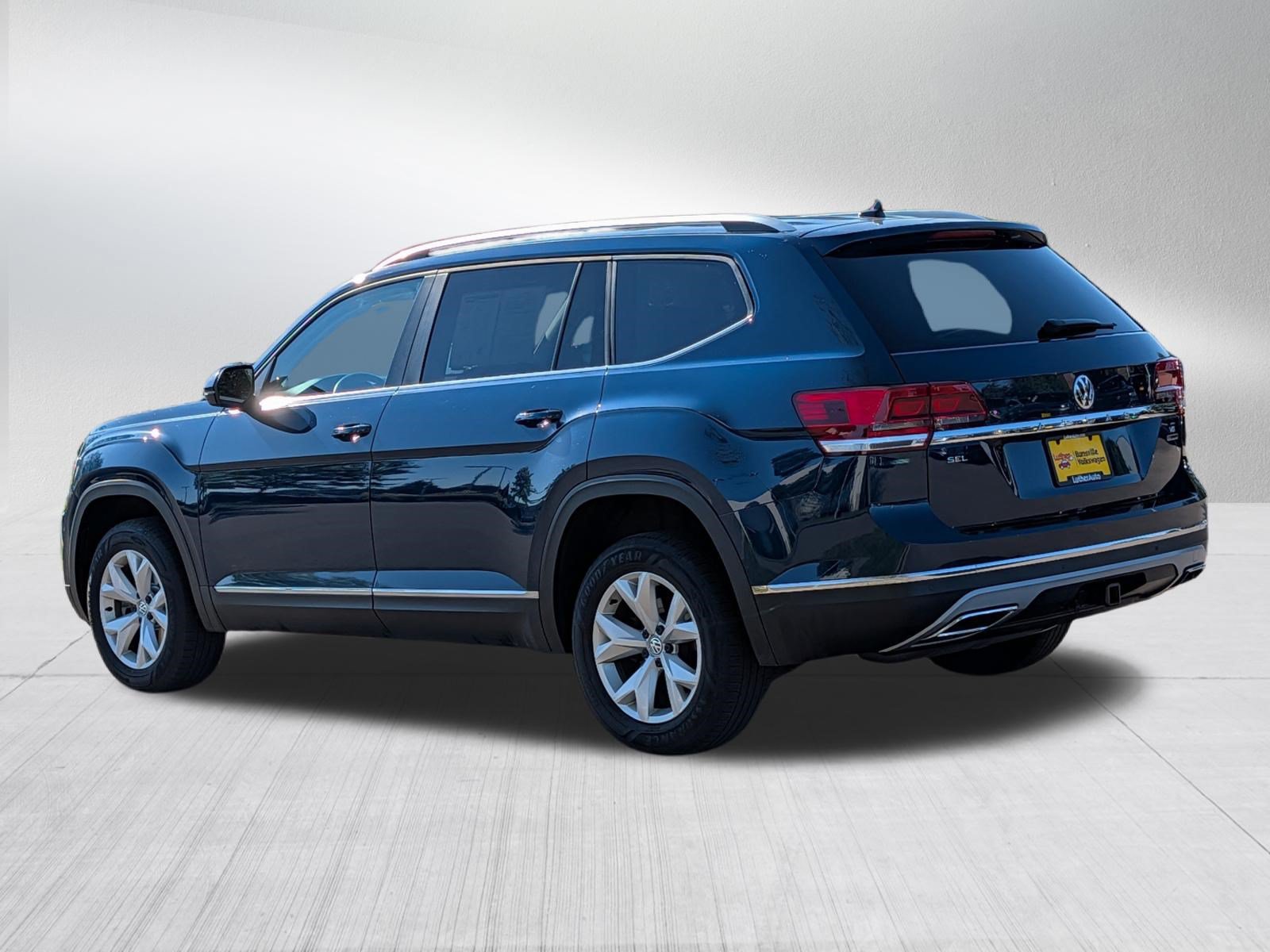 Used 2018 Volkswagen Atlas SEL AWD/4WD image 5
