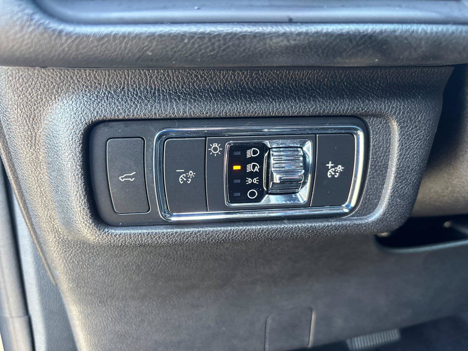 Used 2022 Lincoln Corsair Reserve w/ Sport Package AWD/4WD image 17