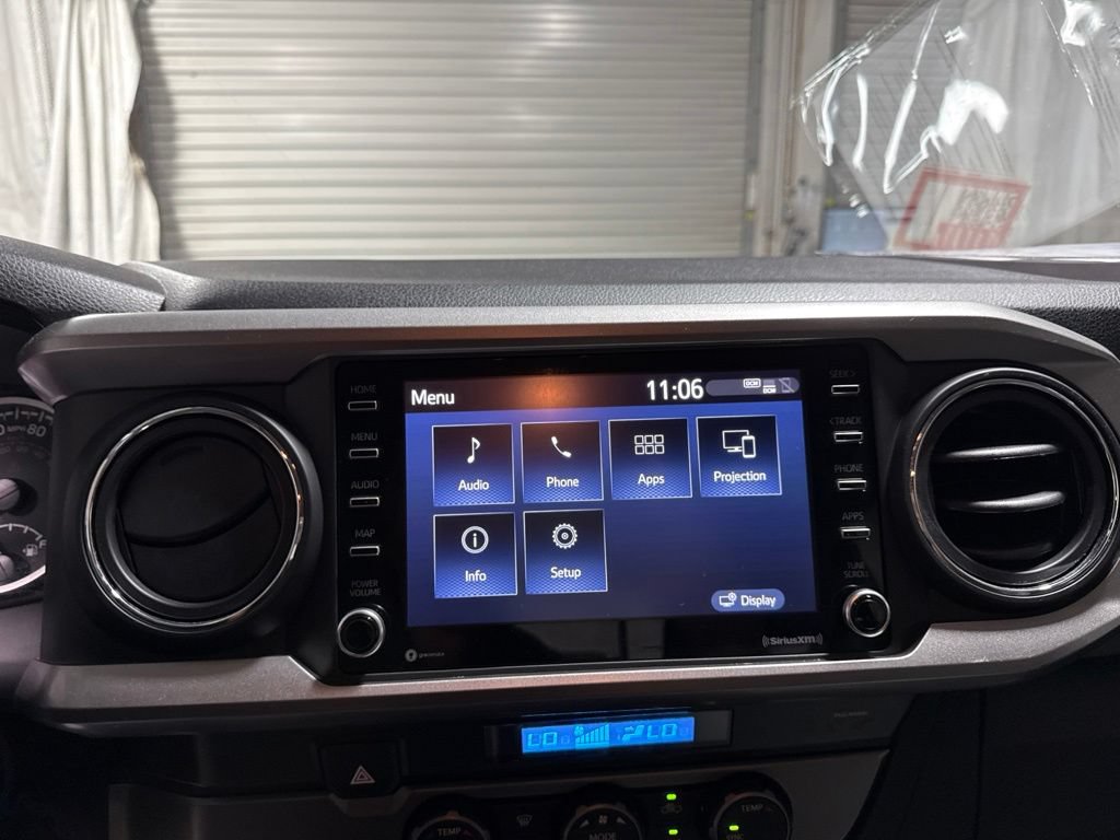 Used 2022 Toyota Tacoma SR5 w/ Technology Package RWD image 29