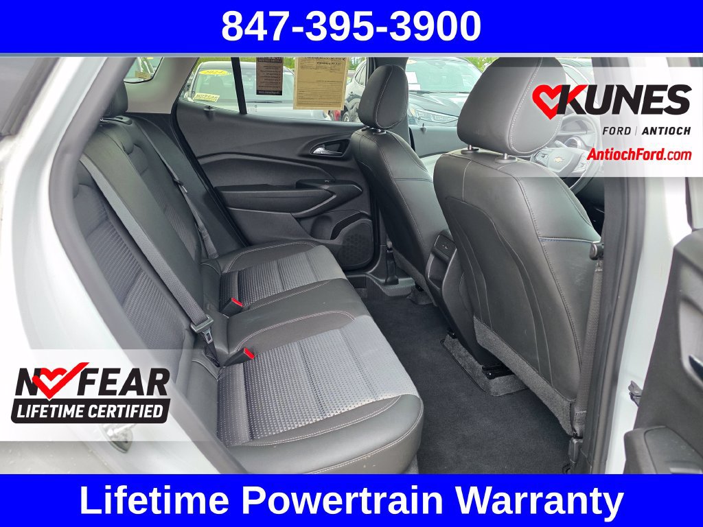 Used 2025 Chevrolet Trax LT FWD image 31