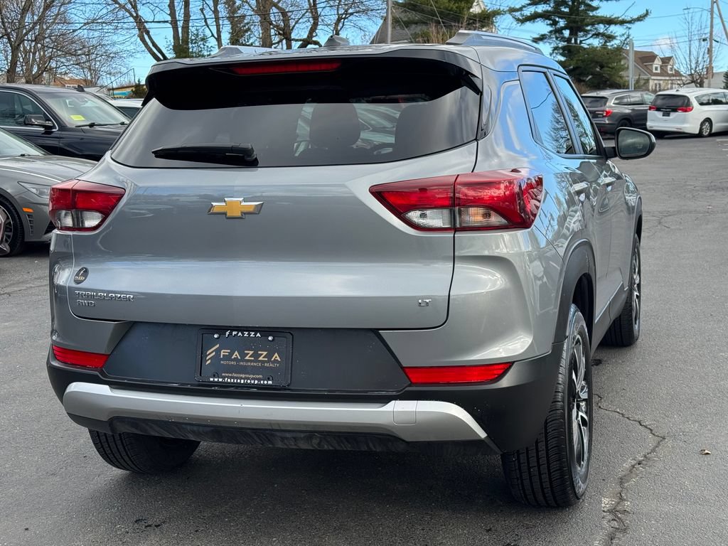 Used 2025 Chevrolet TrailBlazer LT AWD/4WD image 11