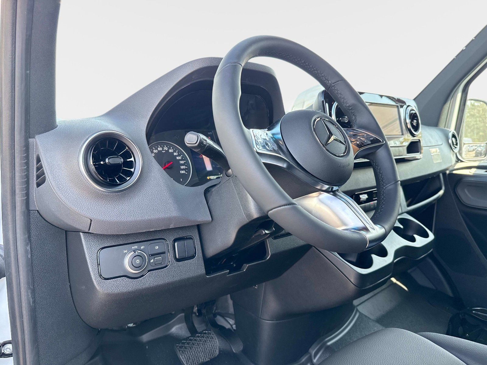 New 2026 Mercedes-Benz Sprinter 2500 image 15