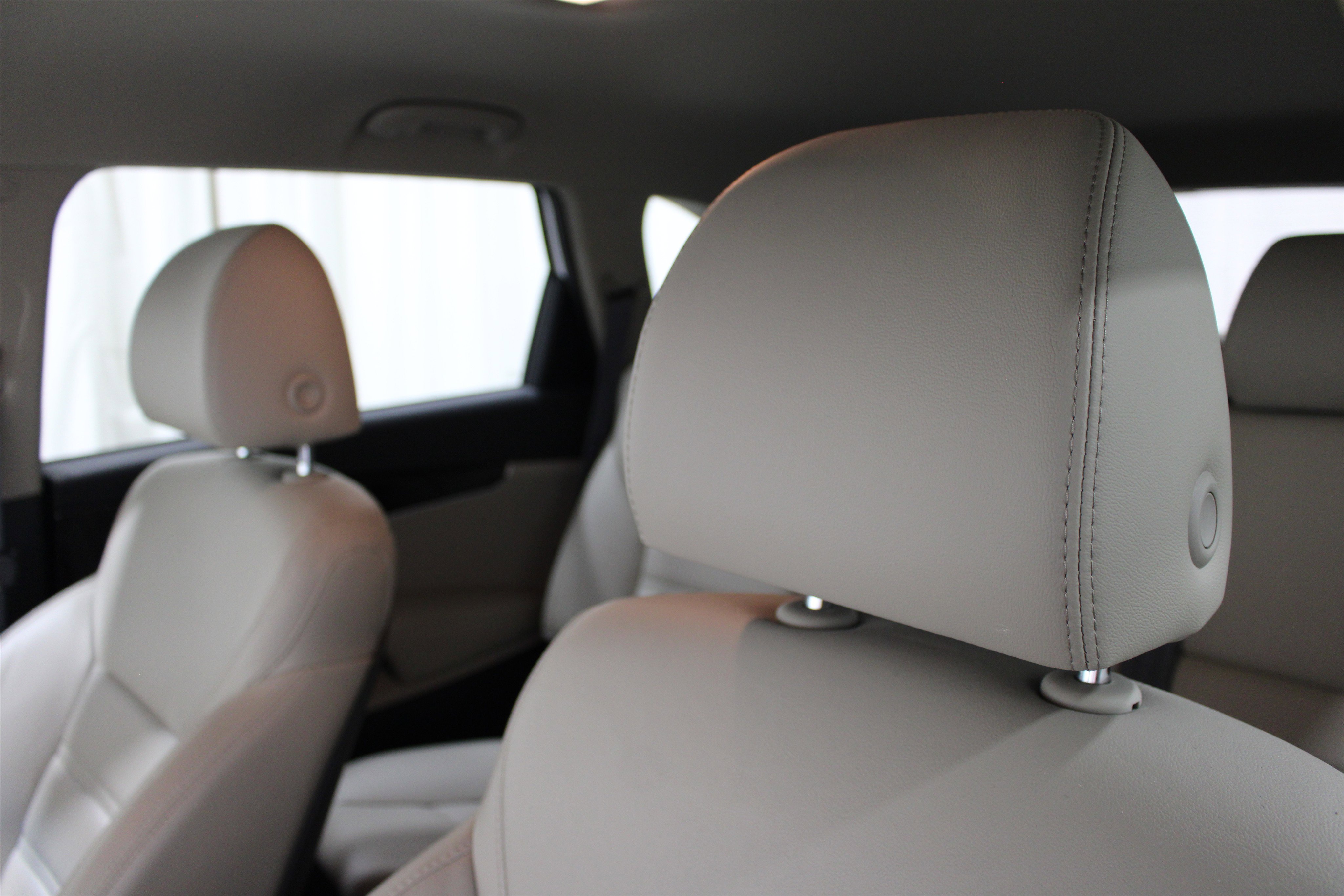 Used 2019 Kia Sorento EX image 4