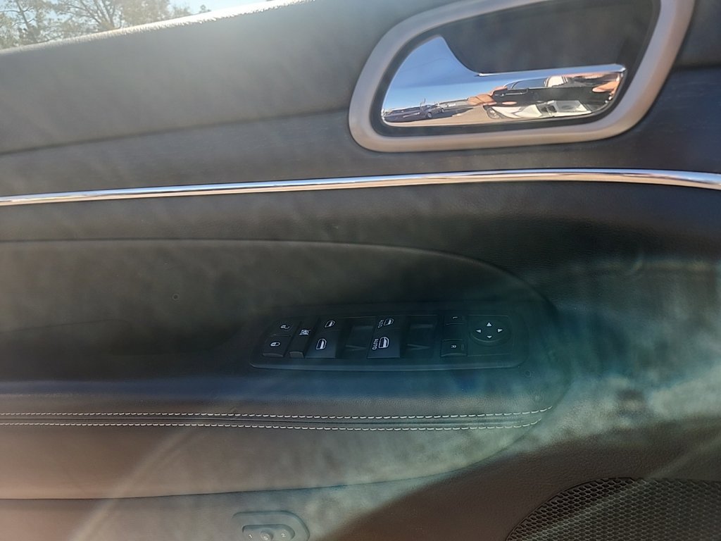 Used 2015 Jeep Grand Cherokee Limited RWD image 25