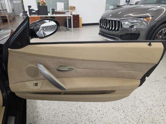 Used 2005 BMW Z4 2.5i RWD image 28