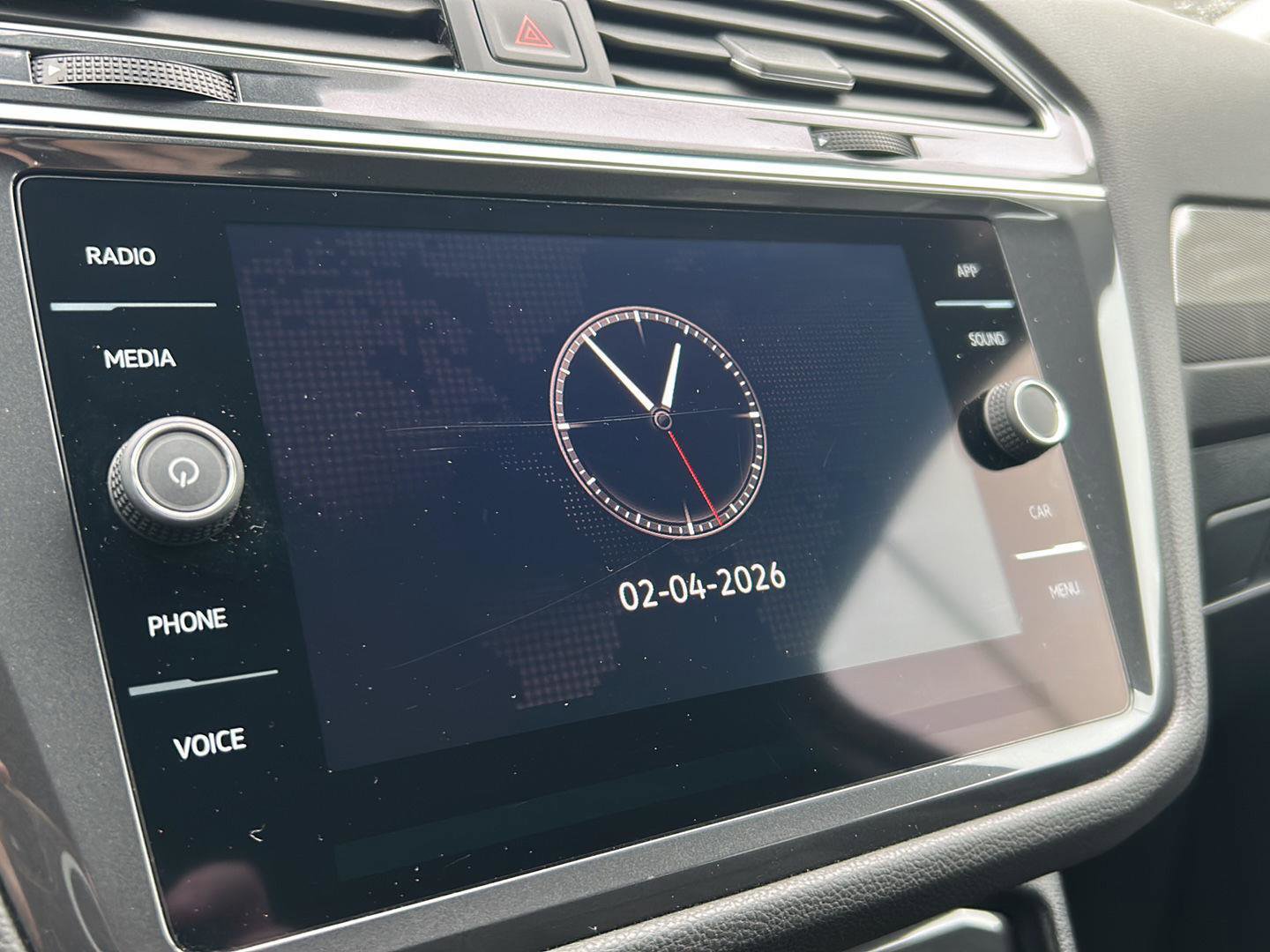 Used 2024 Volkswagen Tiguan SE image 16