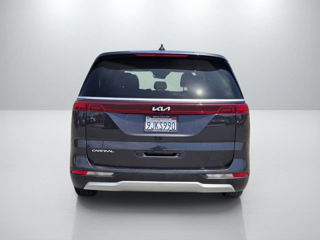 Used 2024 Kia Carnival EX FWD image 5