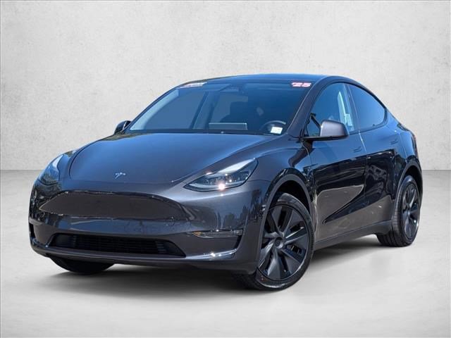 Used 2025 Tesla Model Y Long Range image 1