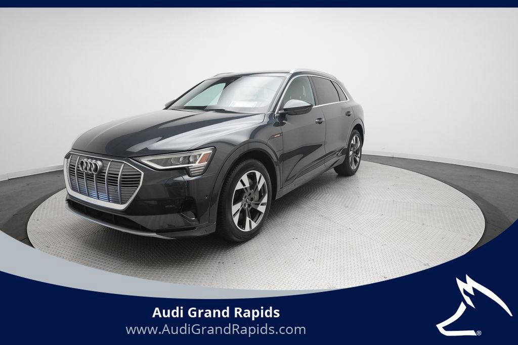 Certified 2022 Audi e-tron Premium Plus w/ Premium Plus Package