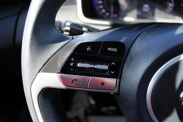 Used 2023 Hyundai Tucson SE image 15