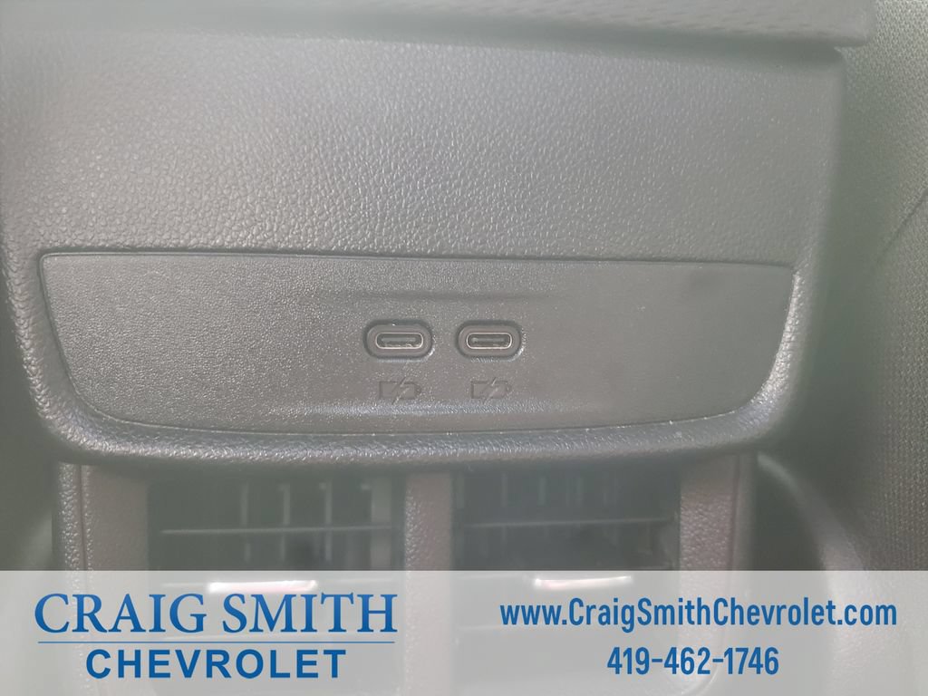 Used 2025 Chevrolet Equinox LT FWD image 30