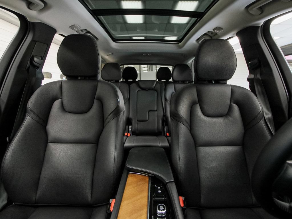 Used 2024 Volvo XC90 B5 Plus AWD/4WD image 23