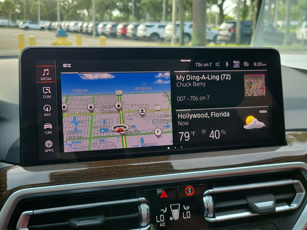 Used 2023 BMW X4 xDrive30i w/ Parking Assistance Package AWD/4WD image 27