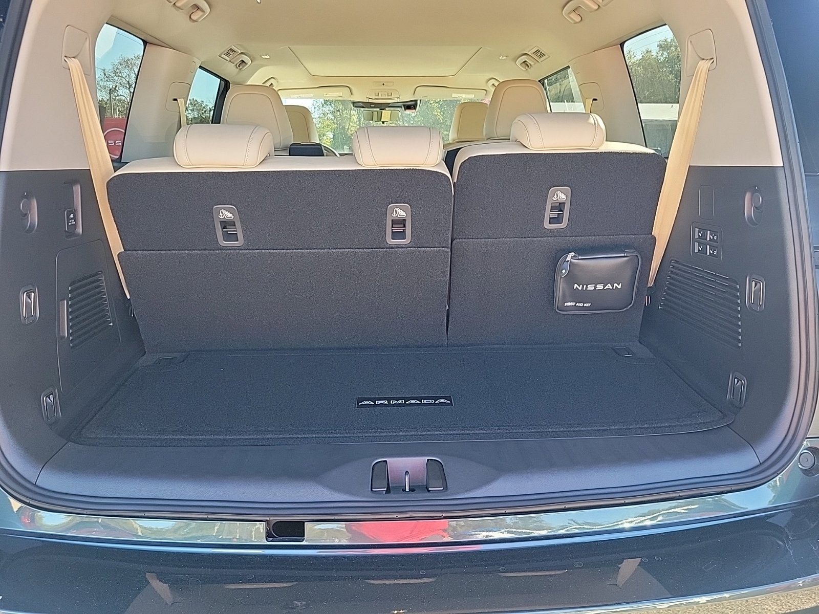 New 2027 Nissan Armada Platinum AWD/4WD image 11