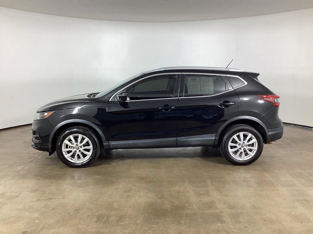 Used 2020 Nissan Rogue Sport SV FWD image 16