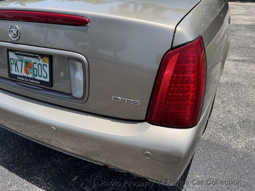 Used 2004 Cadillac De Ville DTS w/ Equipment Group FWD image 22