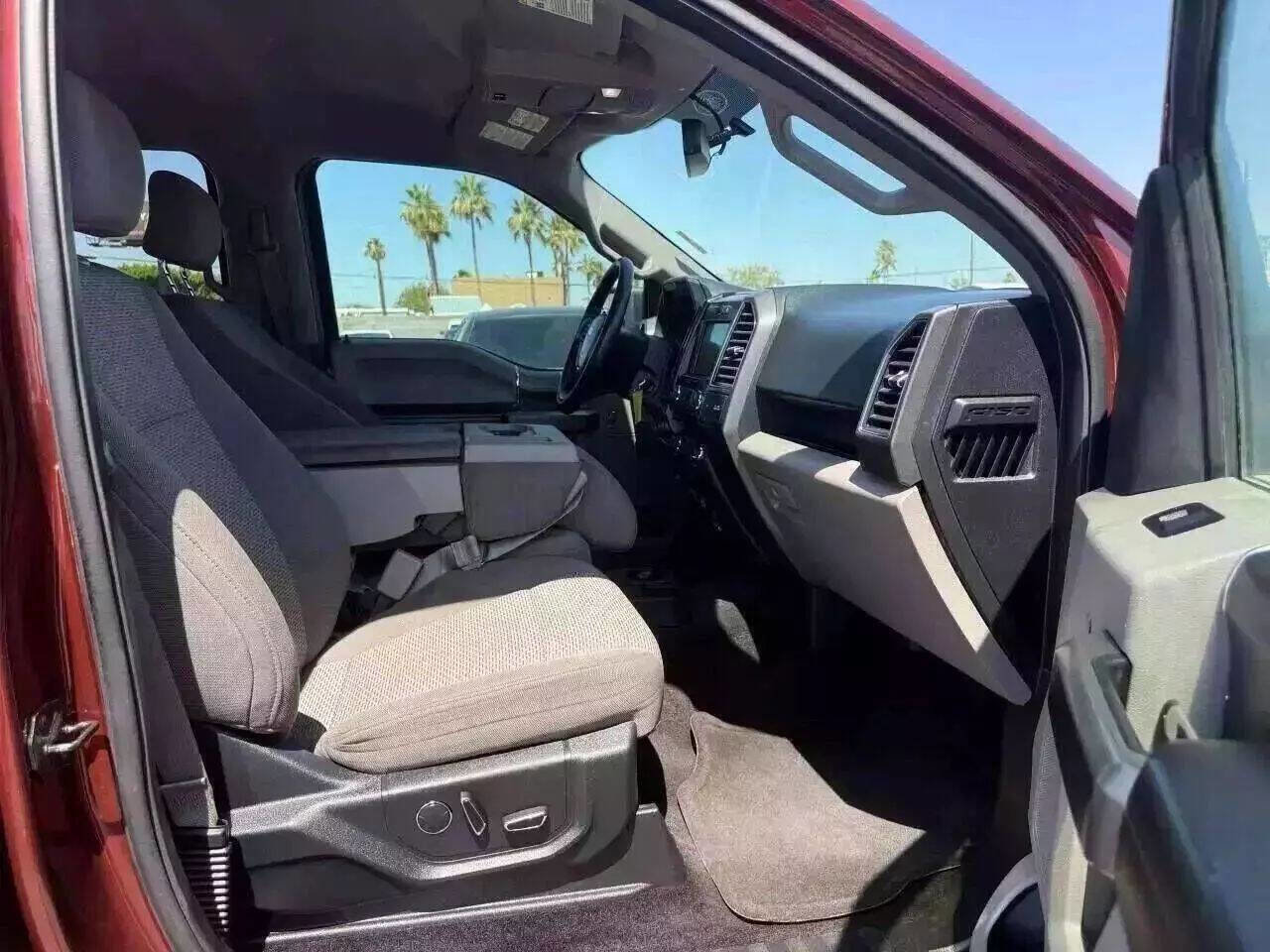 Used 2017 Ford F150 XLT w/ Equipment Group 302A Luxury image 22